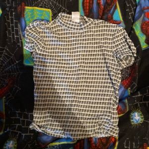crop top tee
